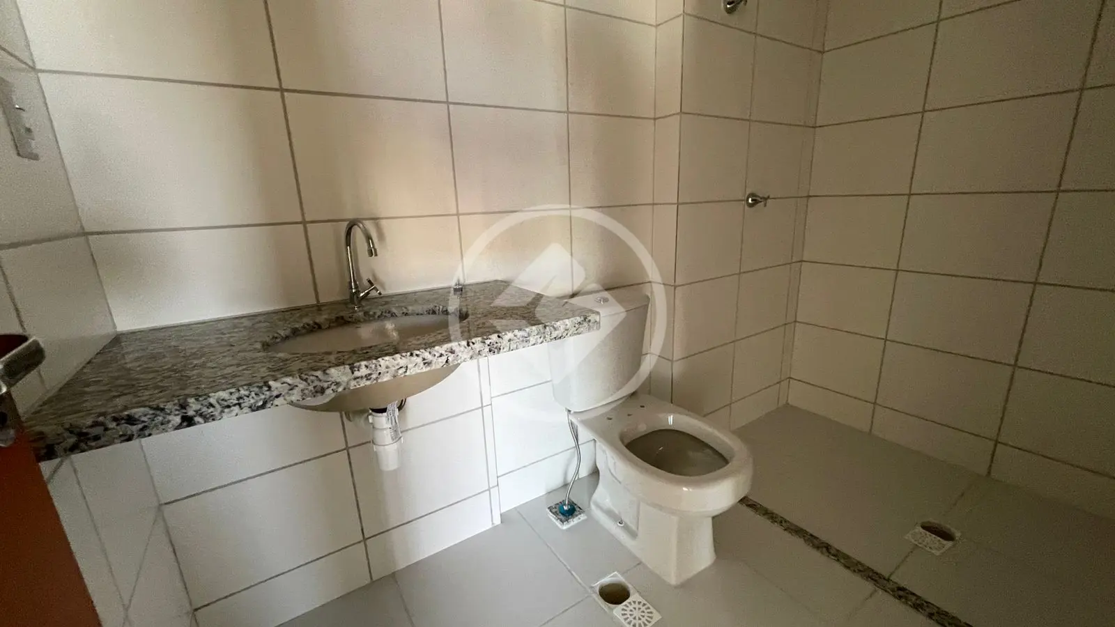 Apartamento à venda com 2 quartos, 64m² - Foto 9