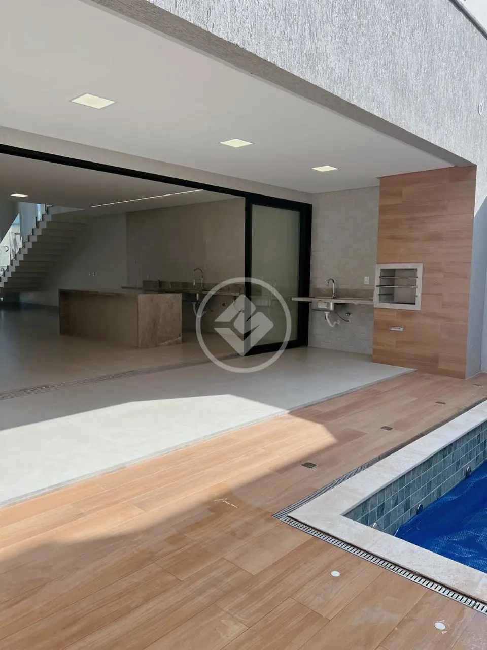 Casa à venda com 4 quartos, 234m² - Foto 9