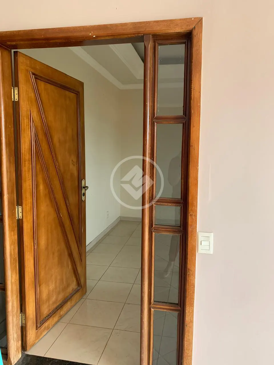 Casa à venda com 4 quartos, 249m² - Foto 4