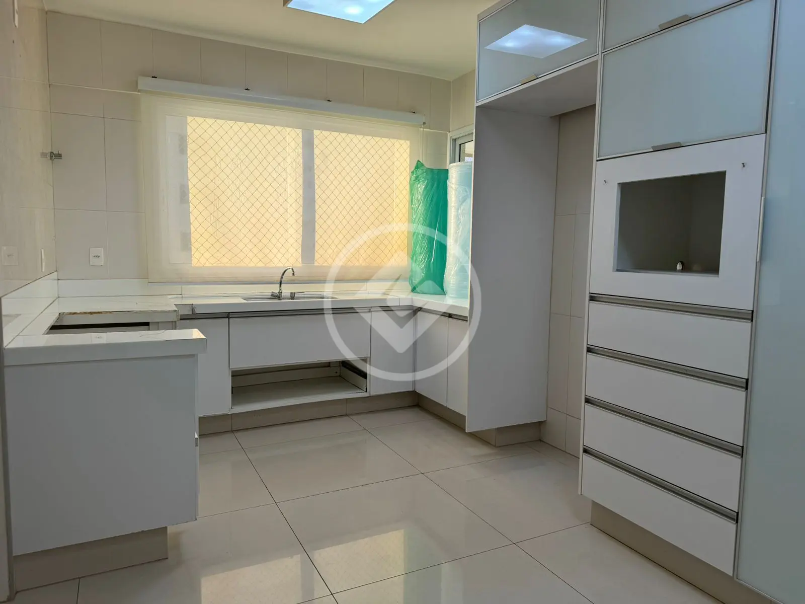 Apartamento à venda com 3 quartos, 169m² - Foto 7