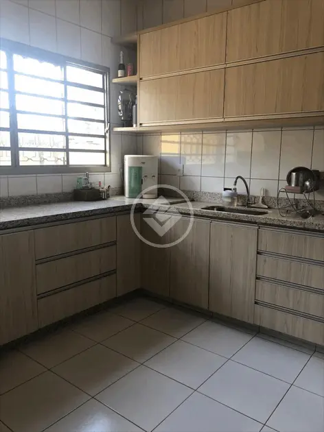 Fazenda à venda com 5 quartos, 450m² - Foto 4