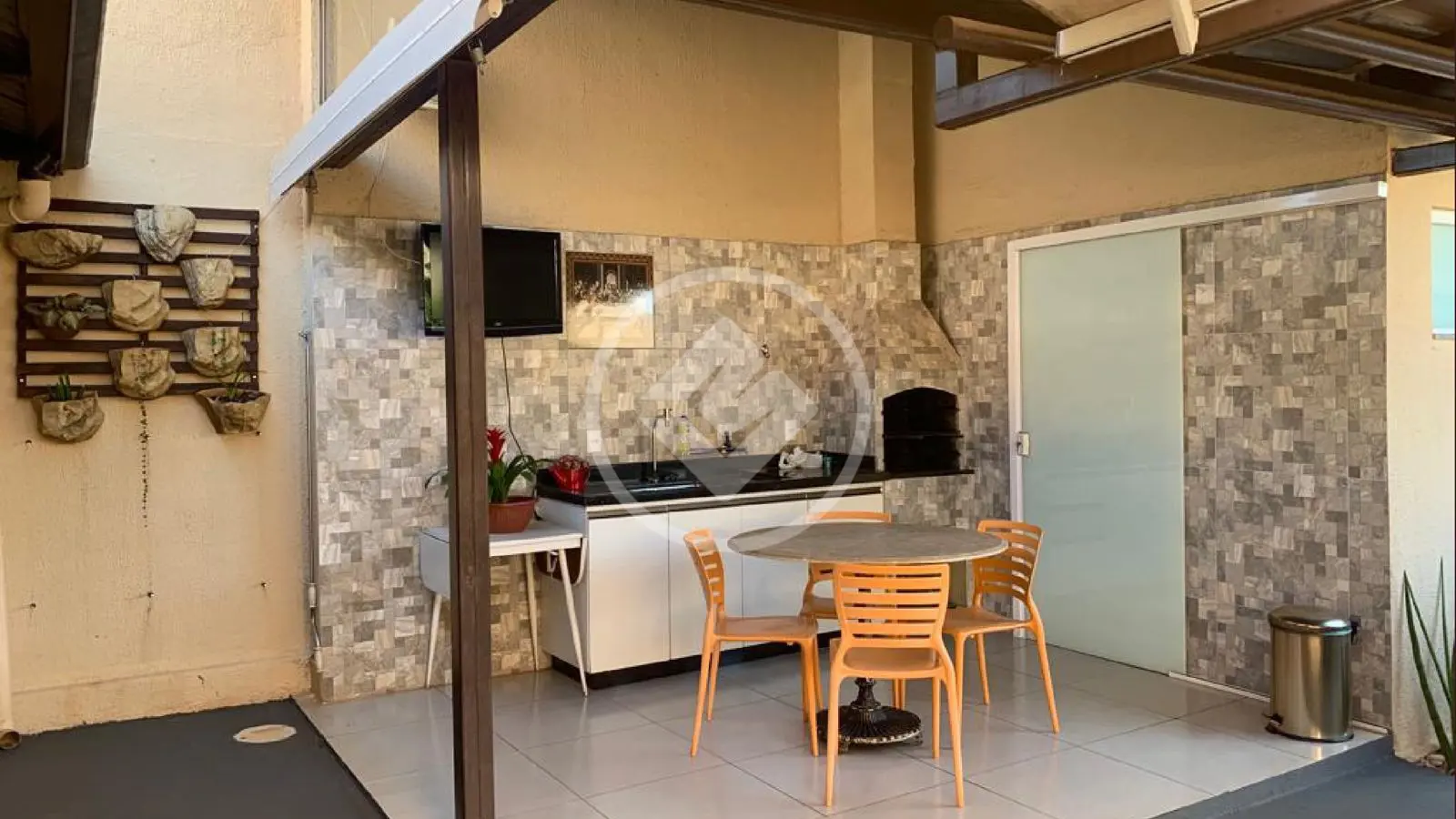 Casa à venda com 3 quartos, 247m² - Foto 7