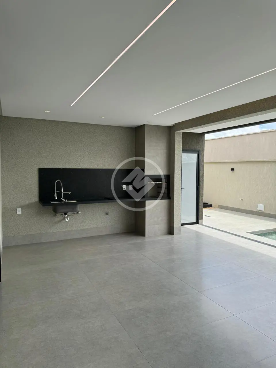 Casa à venda com 5 quartos, 275m² - Foto 5