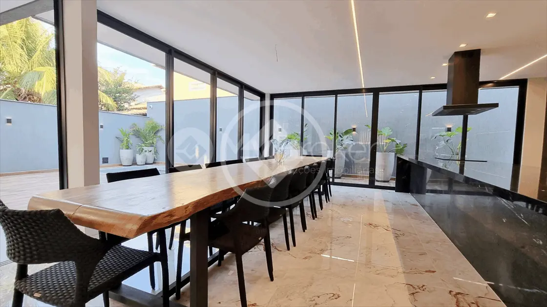 Casa à venda com 4 quartos, 313m² - Foto 12