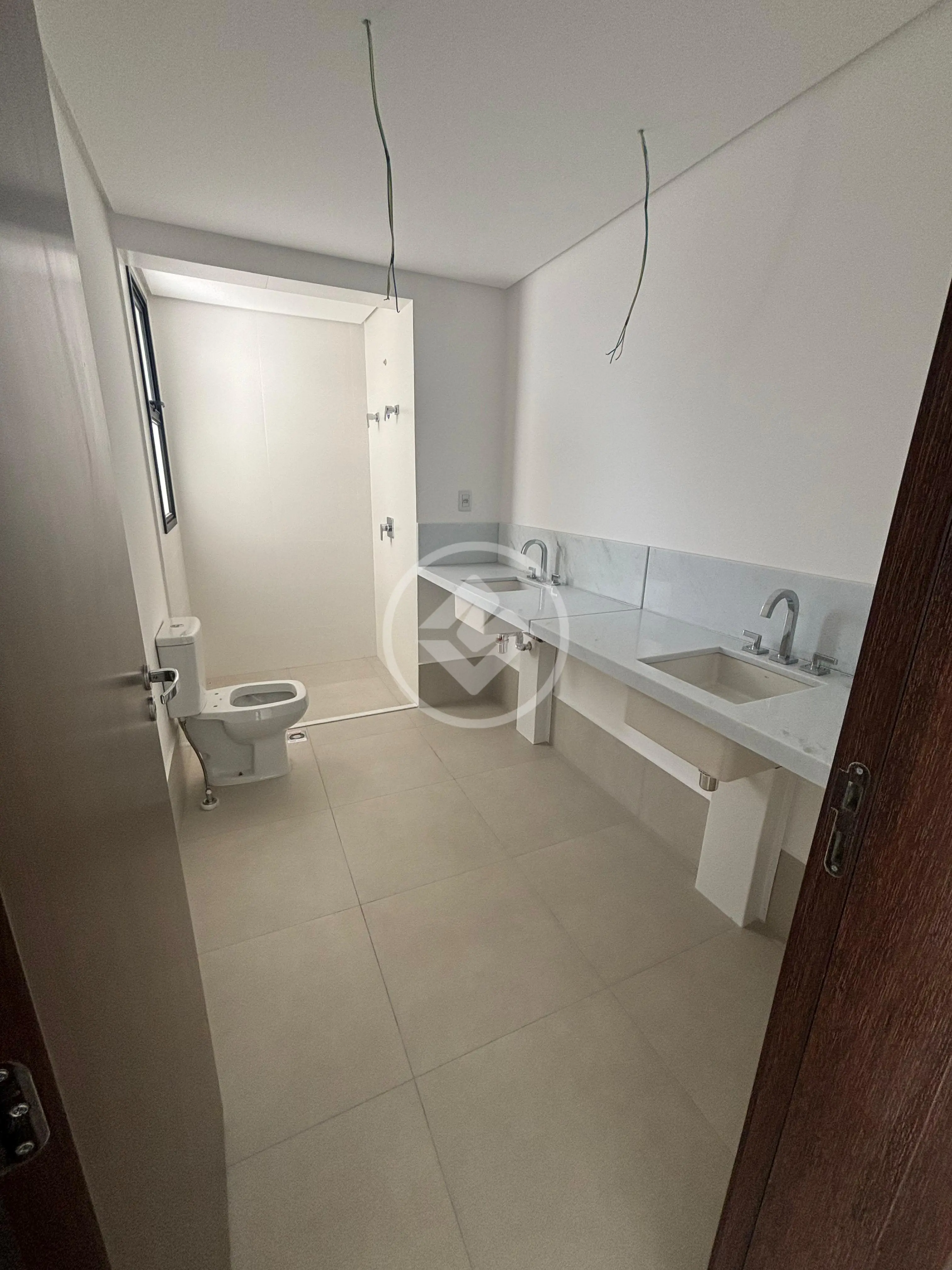 Apartamento à venda com 3 quartos, 161m² - Foto 8