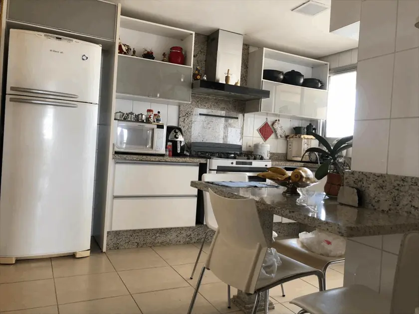 Apartamento à venda com 3 quartos, 140m² - Foto 5