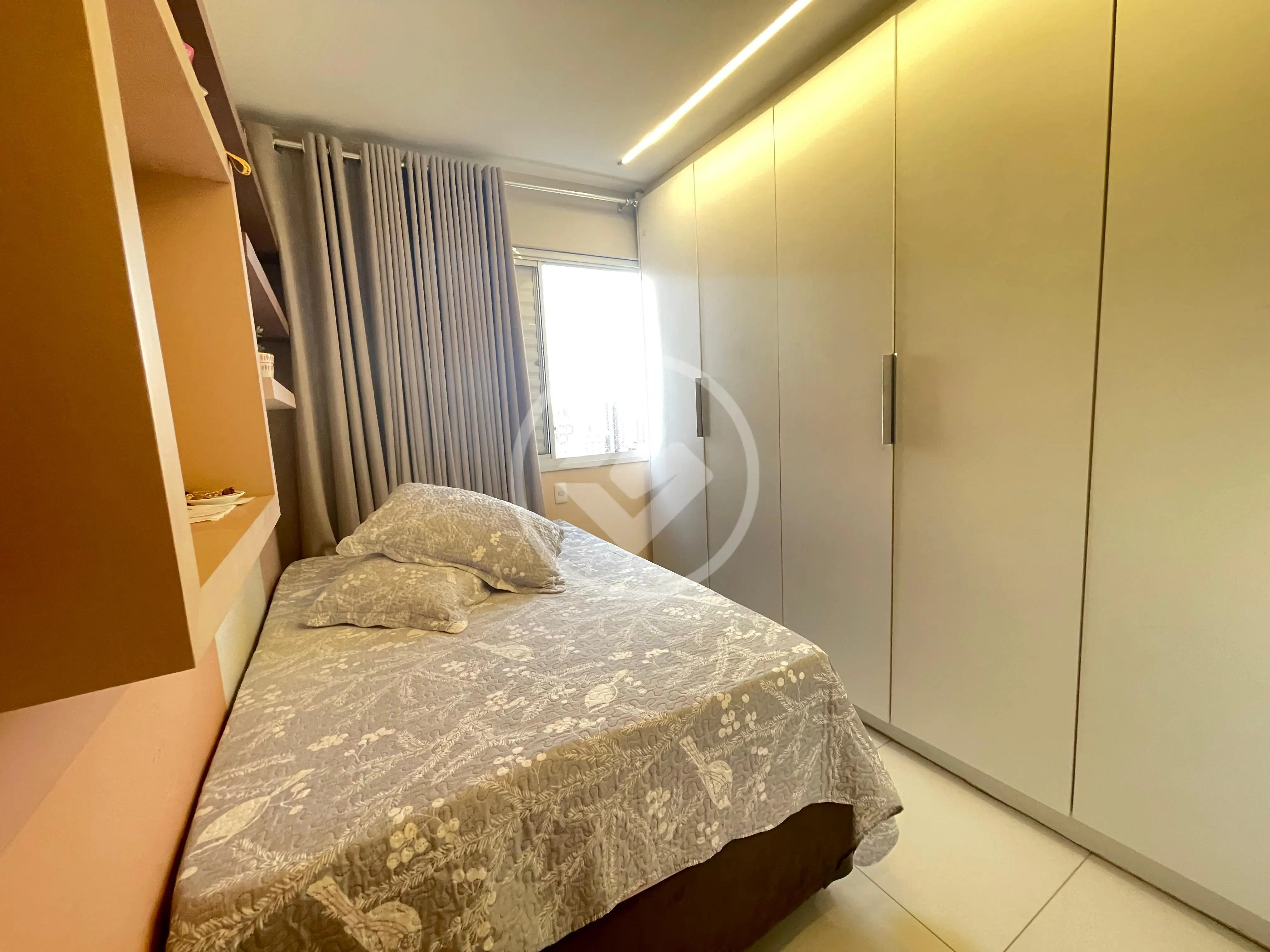 Apartamento à venda com 2 quartos, 66m² - Foto 8