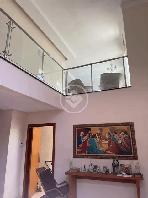 Casa à venda com 4 quartos, 290m² - Foto 4