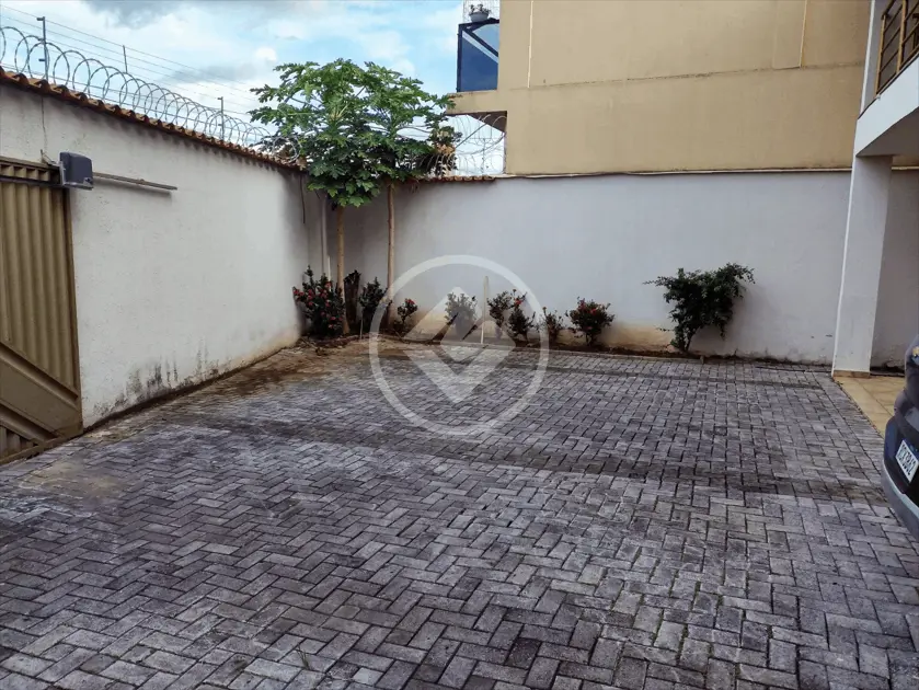 Sobrado à venda com 8 quartos, 330m² - Foto 39